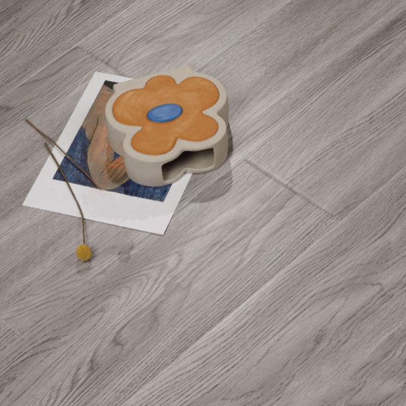 Modern Laminate Flooring Wood Click-Lock Scratch Resistant Laminate Floor White Gray Clearhalo 'Flooring 'Home Improvement' 'home_improvement' 'home_improvement_laminate_flooring' 'Laminate Flooring' 'laminate_flooring' Walls and Ceiling' 6595530