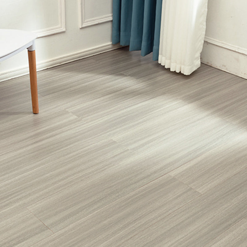 Traditional Laminate Floor Wood Click-Lock Mildew Resistant Laminate Plank Flooring Silver Gray Clearhalo 'Flooring 'Home Improvement' 'home_improvement' 'home_improvement_laminate_flooring' 'Laminate Flooring' 'laminate_flooring' Walls and Ceiling' 6595562
