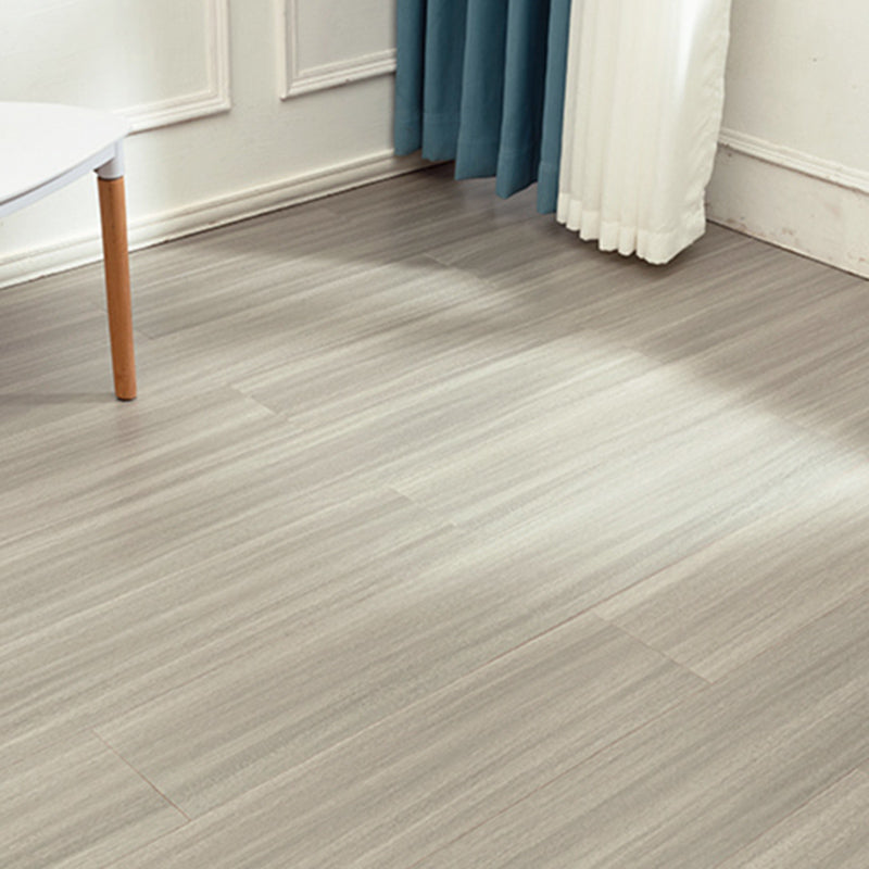 Traditional Laminate Floor Wood Click-Lock Mildew Resistant Laminate Plank Flooring Silver/Gray Clearhalo 'Flooring 'Home Improvement' 'home_improvement' 'home_improvement_laminate_flooring' 'Laminate Flooring' 'laminate_flooring' Walls and Ceiling' 6595562