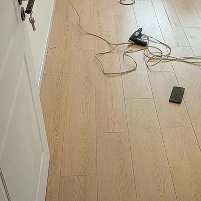 Classics Laminate Floor Wood Scratch Resistant Click Laminate Plank Flooring Clearhalo 'Flooring 'Home Improvement' 'home_improvement' 'home_improvement_laminate_flooring' 'Laminate Flooring' 'laminate_flooring' Walls and Ceiling' 6595564