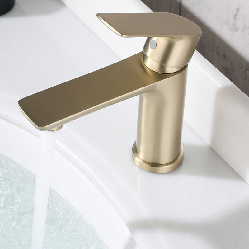 Modern Brass Basin Faucet Single Hole Bathroom Faucet Lever Handle Sink Faucet Clearhalo 'Bathroom Remodel & Bathroom Fixtures' 'Bathroom Sink Faucets' 'Bathroom Sinks & Faucet Components' 'bathroom_sink_faucets' 'Home Improvement' 'home_improvement' 'home_improvement_bathroom_sink_faucets' 6615449
