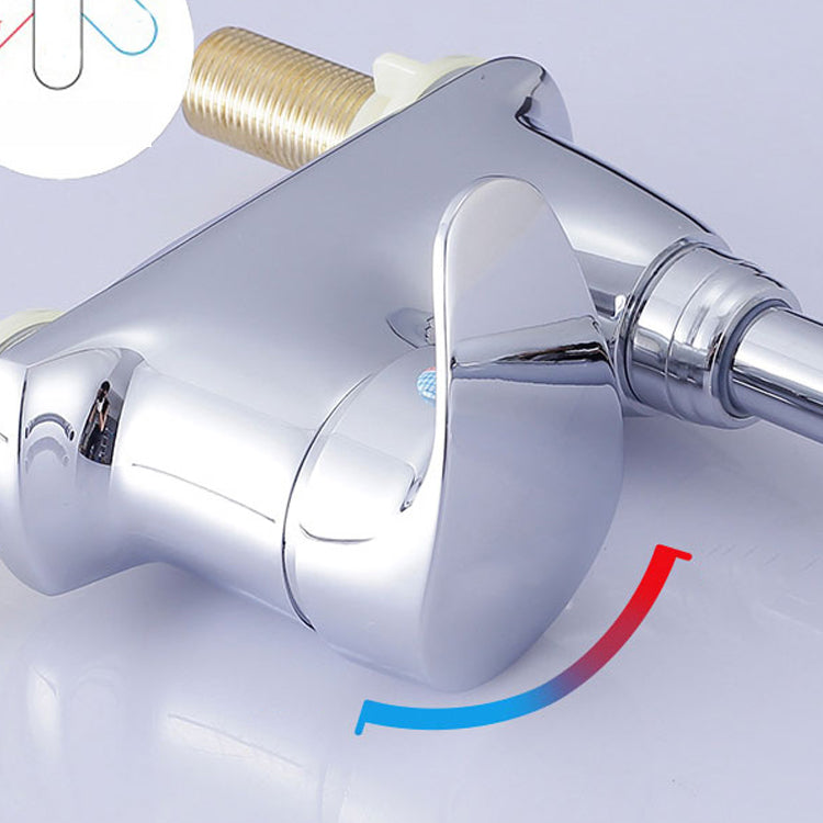 Contemporary Single Level Kitchen Faucet Lead Free Faucet in Chrome Clearhalo 'Home Improvement' 'home_improvement' 'home_improvement_kitchen_faucets' 'Kitchen Faucets' 'Kitchen Remodel & Kitchen Fixtures' 'Kitchen Sinks & Faucet Components' 'kitchen_faucets' 6615596