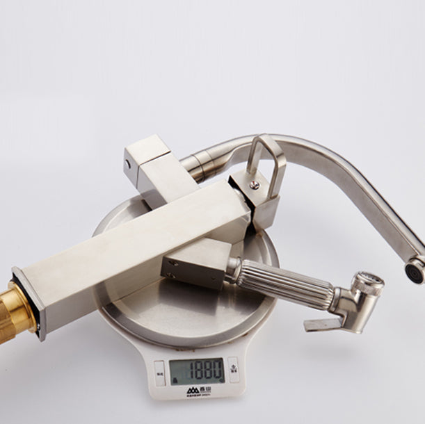 Metal Standard Kitchen Faucet Modern Style Kitchen Faucet with Pull out Sprayer Clearhalo 'Home Improvement' 'home_improvement' 'home_improvement_kitchen_faucets' 'Kitchen Faucets' 'Kitchen Remodel & Kitchen Fixtures' 'Kitchen Sinks & Faucet Components' 'kitchen_faucets' 6615988