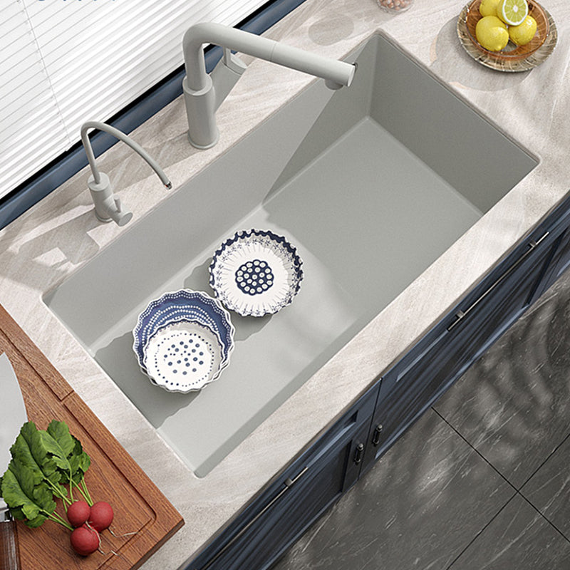 Contemporary Style Kitchen Sink Undermount Kitchen Sink with Drain Strainer Kit Clearhalo 'Home Improvement' 'home_improvement' 'home_improvement_kitchen_sinks' 'Kitchen Remodel & Kitchen Fixtures' 'Kitchen Sinks & Faucet Components' 'Kitchen Sinks' 'kitchen_sinks' 6616031