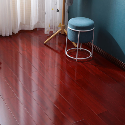 Traditional Laminate Flooring Wood Scratch Resistant Laminate Plank Flooring Clearhalo 'Flooring 'Home Improvement' 'home_improvement' 'home_improvement_laminate_flooring' 'Laminate Flooring' 'laminate_flooring' Walls and Ceiling' 6616895