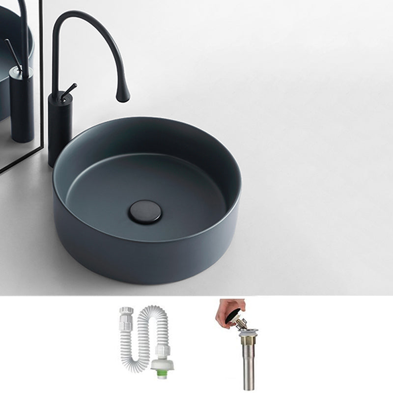 Modern Bathroom Sink Porcelain Round Vessel Sink with Pop-Up Drain 16"L x 16"W x 5"H Grey Sink Clearhalo 'Bathroom Remodel & Bathroom Fixtures' 'Bathroom Sinks & Faucet Components' 'Bathroom Sinks' 'bathroom_sink' 'Home Improvement' 'home_improvement' 'home_improvement_bathroom_sink' 6627691