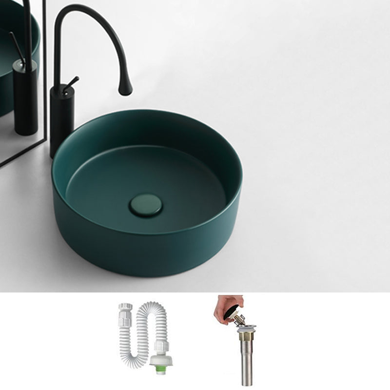 Modern Bathroom Sink Porcelain Round Vessel Sink with Pop-Up Drain 16"L x 16"W x 5"H Green Sink Clearhalo 'Bathroom Remodel & Bathroom Fixtures' 'Bathroom Sinks & Faucet Components' 'Bathroom Sinks' 'bathroom_sink' 'Home Improvement' 'home_improvement' 'home_improvement_bathroom_sink' 6627697