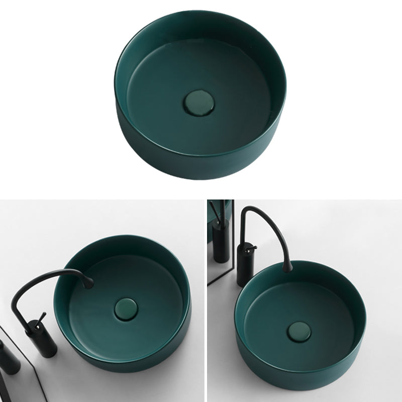 Modern Bathroom Sink Porcelain Round Vessel Sink with Pop-Up Drain Clearhalo 'Bathroom Remodel & Bathroom Fixtures' 'Bathroom Sinks & Faucet Components' 'Bathroom Sinks' 'bathroom_sink' 'Home Improvement' 'home_improvement' 'home_improvement_bathroom_sink' 6627705