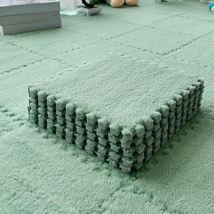 Indoor Carpet Tile Level Loop Carpet Floor Tile for Living Room Green Clearhalo 'Carpet Tiles & Carpet Squares' 'carpet_tiles_carpet_squares' 'Flooring 'Home Improvement' 'home_improvement' 'home_improvement_carpet_tiles_carpet_squares' Walls and Ceiling' 6643003