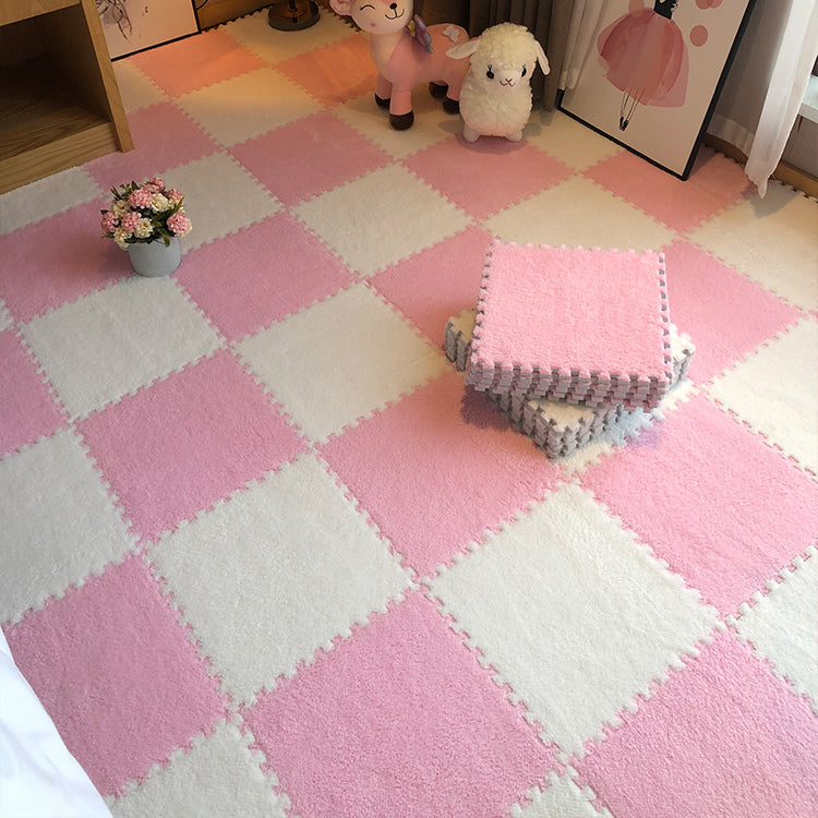 Modern Level Loop Carpet Tile Interlocking Non-Skid Tiles and Carpet White-Pink Clearhalo 'Carpet Tiles & Carpet Squares' 'carpet_tiles_carpet_squares' 'Flooring 'Home Improvement' 'home_improvement' 'home_improvement_carpet_tiles_carpet_squares' Walls and Ceiling' 6643052