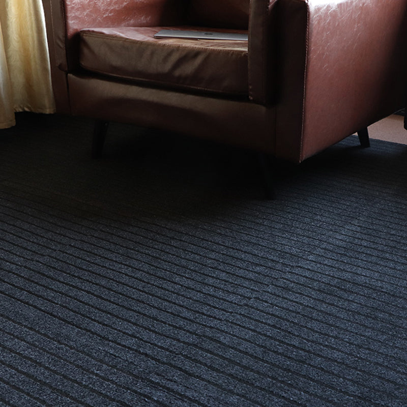 Non-Skid Level Loop Carpet Tile Multi-Color Self Adhesive Indoor Office Carpet Tiles Matte Black Clearhalo 'Carpet Tiles & Carpet Squares' 'carpet_tiles_carpet_squares' 'Flooring 'Home Improvement' 'home_improvement' 'home_improvement_carpet_tiles_carpet_squares' Walls and Ceiling' 6643206