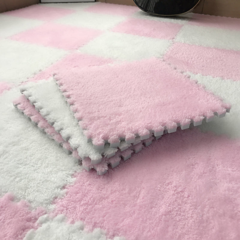 Modern Carpet Tile Level Loop Interlocking Non-Skid Carpet Tiles Pink-White Clearhalo 'Carpet Tiles & Carpet Squares' 'carpet_tiles_carpet_squares' 'Flooring 'Home Improvement' 'home_improvement' 'home_improvement_carpet_tiles_carpet_squares' Walls and Ceiling' 6643295