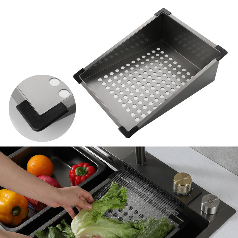 Contemporary Kitchen Sink Stainless Steel Single Bowl Kitchen Sink with Basket Strainer Clearhalo 'Home Improvement' 'home_improvement' 'home_improvement_kitchen_sinks' 'Kitchen Remodel & Kitchen Fixtures' 'Kitchen Sinks & Faucet Components' 'Kitchen Sinks' 'kitchen_sinks' 6643892