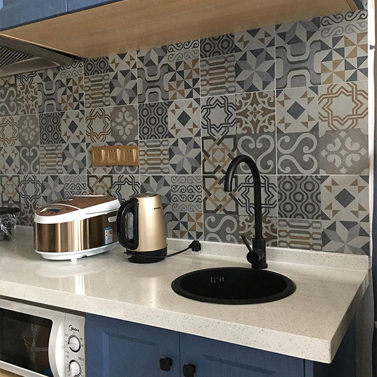 Stainless Steel Kitchen Sinks Modern Style Kitchen Sink with Single Bowl Clearhalo 'Home Improvement' 'home_improvement' 'home_improvement_kitchen_sinks' 'Kitchen Remodel & Kitchen Fixtures' 'Kitchen Sinks & Faucet Components' 'Kitchen Sinks' 'kitchen_sinks' 6643917