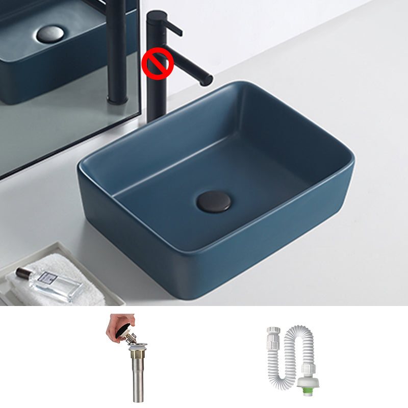 Rectangular Trough Bathroom Sink Modern Trough Bathroom Sink 18.9"L x 11.8"W x 5.1"H Navy Blue Sink Clearhalo 'Bathroom Remodel & Bathroom Fixtures' 'Bathroom Sinks & Faucet Components' 'Bathroom Sinks' 'bathroom_sink' 'Home Improvement' 'home_improvement' 'home_improvement_bathroom_sink' 6644002
