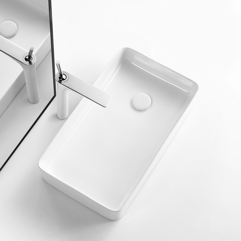 Modern Bathroom Sink Specialty Porcelain Shut-Off Valve Included Vessel Lavatory Sink Clearhalo 'Bathroom Remodel & Bathroom Fixtures' 'Bathroom Sinks & Faucet Components' 'Bathroom Sinks' 'bathroom_sink' 'Home Improvement' 'home_improvement' 'home_improvement_bathroom_sink' 6644042