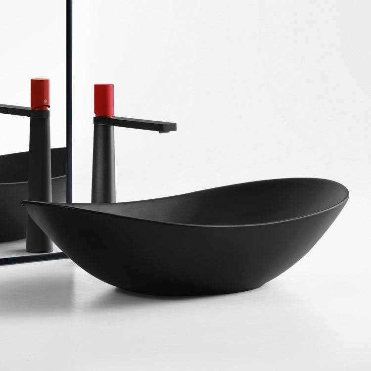 Modern Vessel Bathroom Sink Oval Porcelain with Pop-Up Drain Vessel Lavatory Sink Clearhalo 'Bathroom Remodel & Bathroom Fixtures' 'Bathroom Sinks & Faucet Components' 'Bathroom Sinks' 'bathroom_sink' 'Home Improvement' 'home_improvement' 'home_improvement_bathroom_sink' 6644082