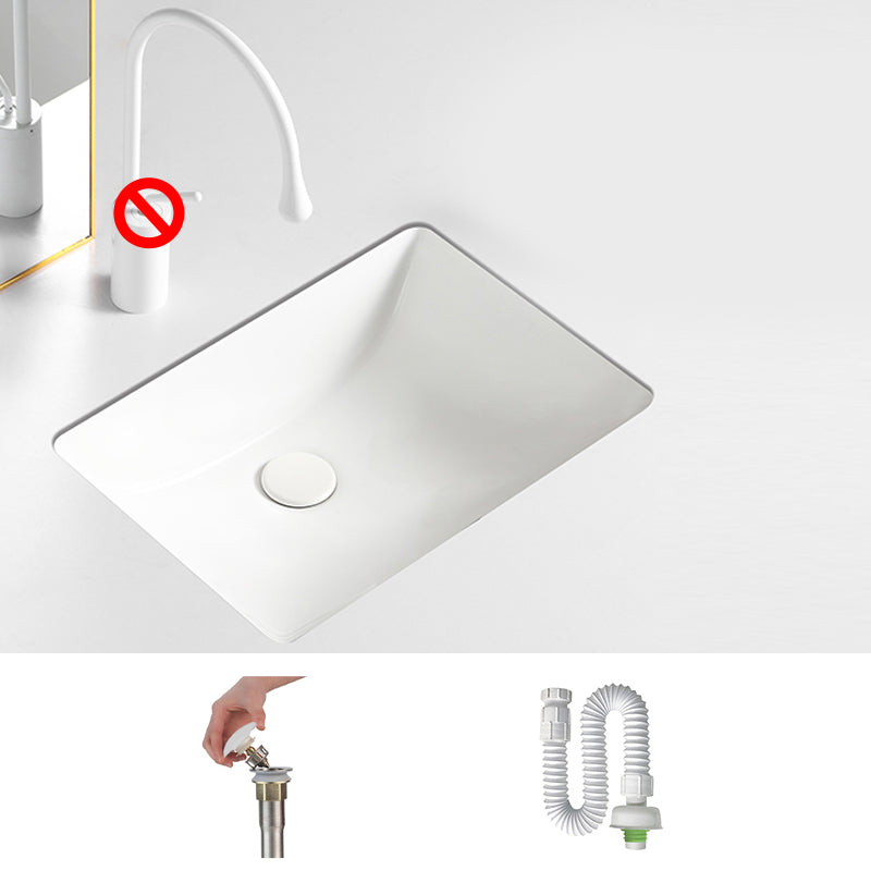 Modern White Undermount Bathroom Sink Porcelain Undermount Bathroom Sink 19"L x 13"W x 6"H Sink Clearhalo 'Bathroom Remodel & Bathroom Fixtures' 'Bathroom Sinks & Faucet Components' 'Bathroom Sinks' 'bathroom_sink' 'Home Improvement' 'home_improvement' 'home_improvement_bathroom_sink' 6644186