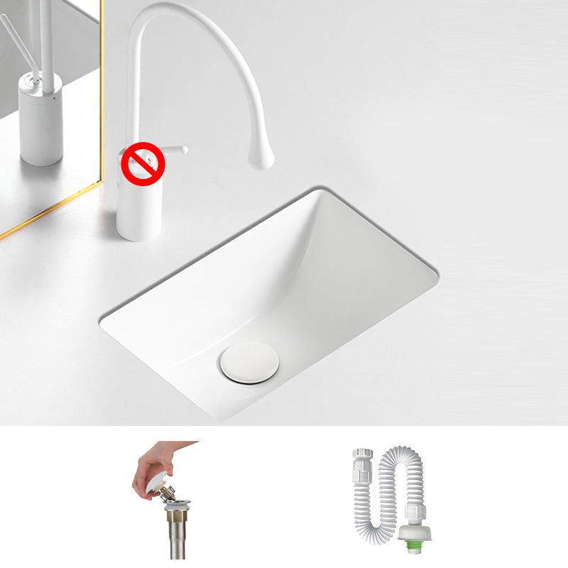 Modern White Undermount Bathroom Sink Porcelain Undermount Bathroom Sink 15"L x 8"W x 6"H Sink Clearhalo 'Bathroom Remodel & Bathroom Fixtures' 'Bathroom Sinks & Faucet Components' 'Bathroom Sinks' 'bathroom_sink' 'Home Improvement' 'home_improvement' 'home_improvement_bathroom_sink' 6644211