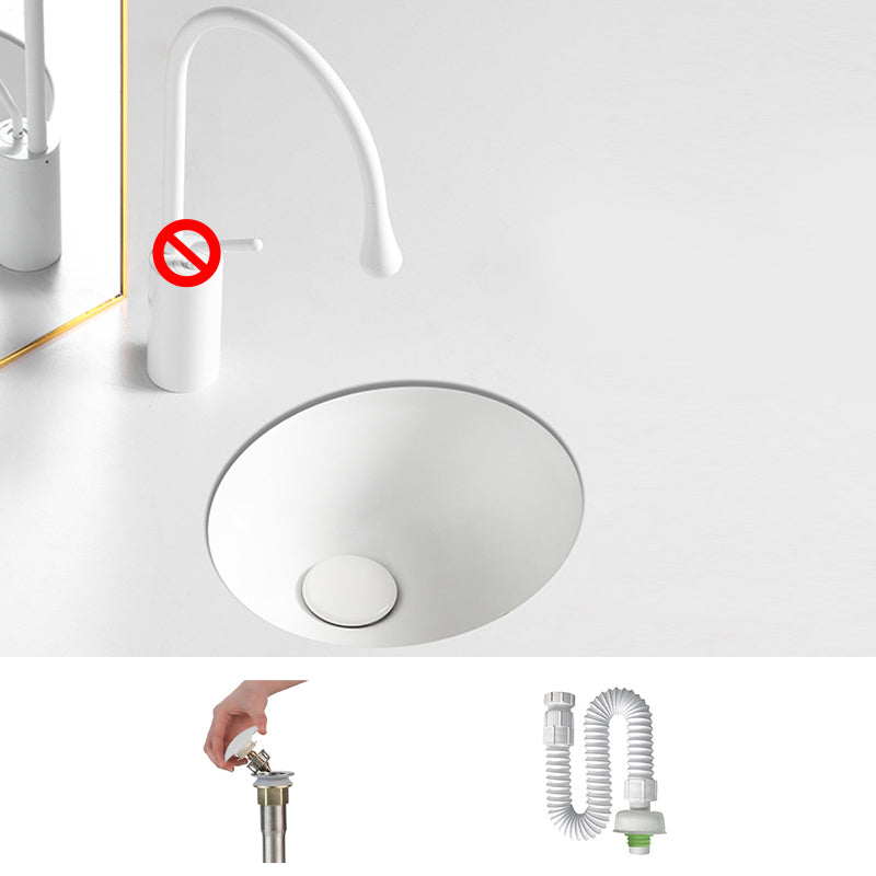 Modern White Undermount Bathroom Sink Porcelain Undermount Bathroom Sink 11"L x 10"W x 5"H Sink Clearhalo 'Bathroom Remodel & Bathroom Fixtures' 'Bathroom Sinks & Faucet Components' 'Bathroom Sinks' 'bathroom_sink' 'Home Improvement' 'home_improvement' 'home_improvement_bathroom_sink' 6644213