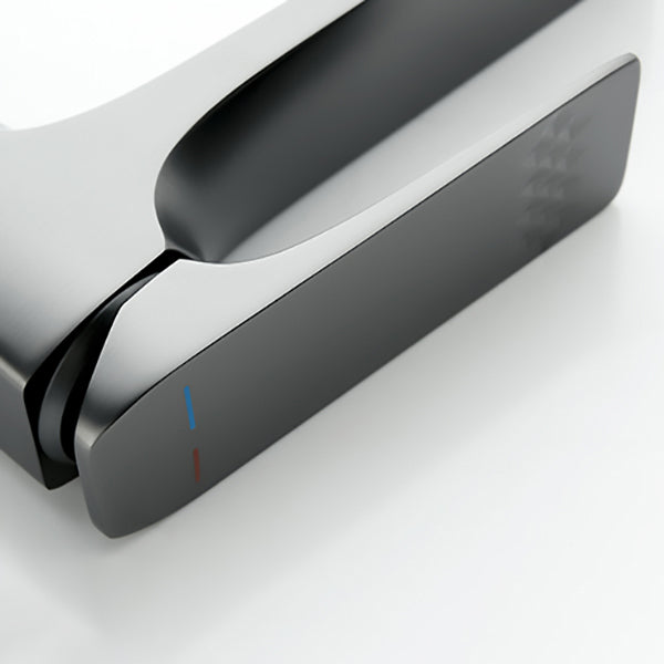 Contemporary Centerset Faucet Lever Handles Single Hole Low Arc Solid Brass Square Faucet Clearhalo 'Bathroom Remodel & Bathroom Fixtures' 'Bathroom Sink Faucets' 'Bathroom Sinks & Faucet Components' 'bathroom_sink_faucets' 'Home Improvement' 'home_improvement' 'home_improvement_bathroom_sink_faucets' 6658617