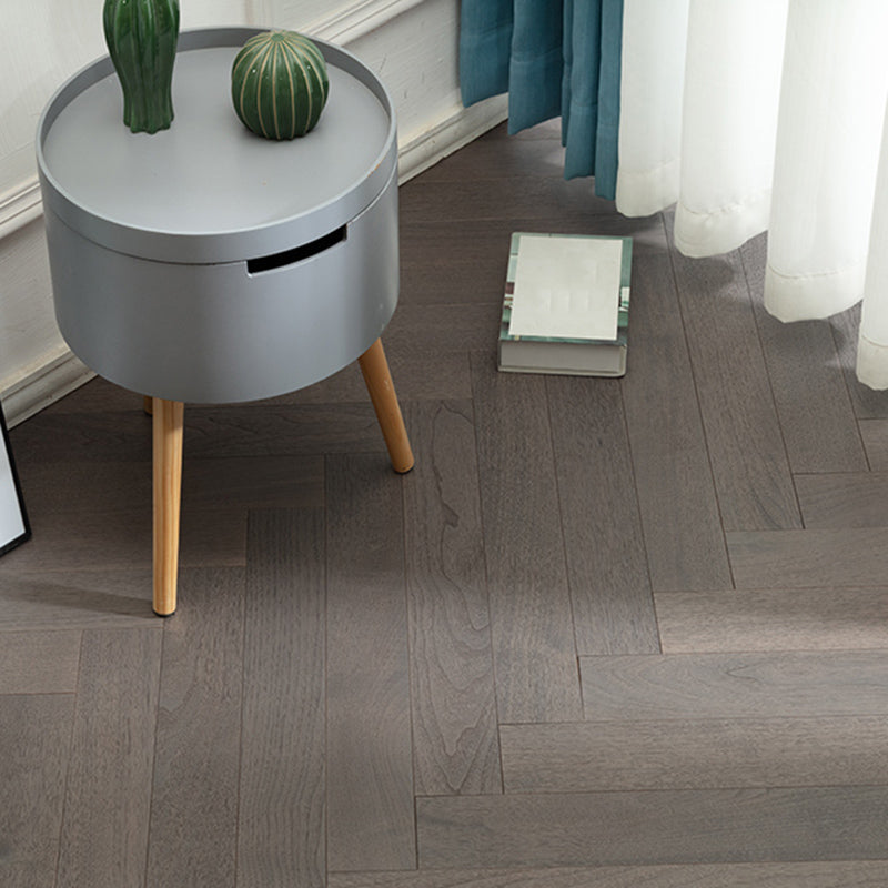 Modern Laminate Flooring Wood Indoor Waterproof Easy-care Medium Textured Laminate Floor Nut-Brown Clearhalo 'Flooring 'Home Improvement' 'home_improvement' 'home_improvement_laminate_flooring' 'Laminate Flooring' 'laminate_flooring' Walls and Ceiling' 6660304