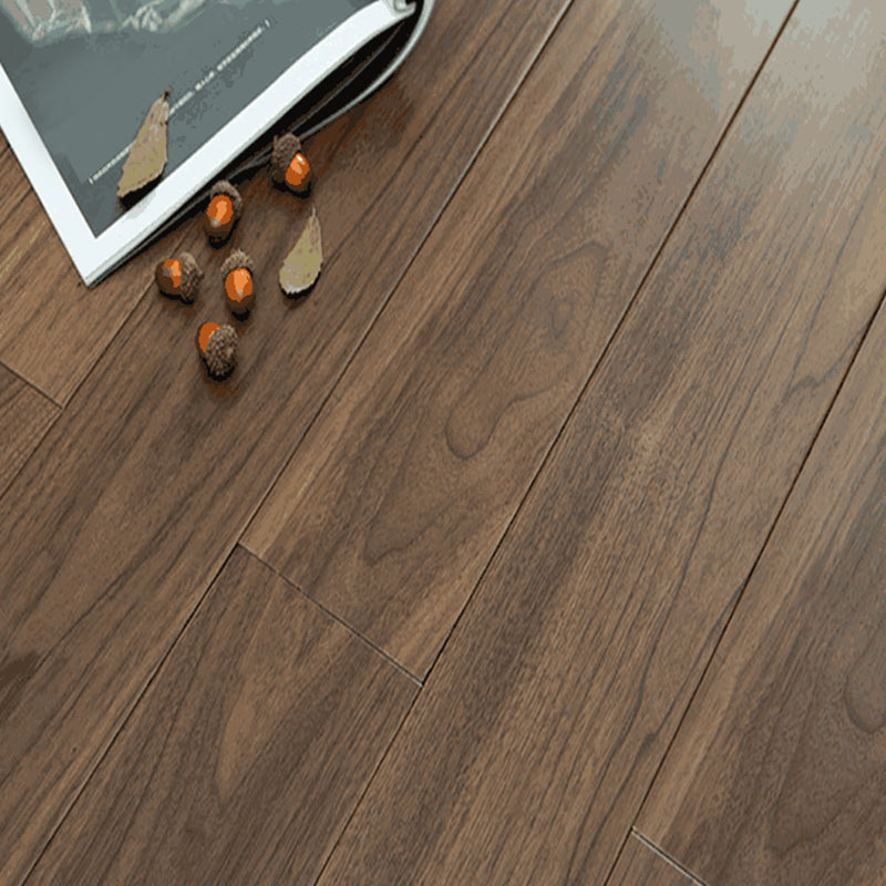 Vintage Indoor Laminate Floor Wood Waterproof Living Room Laminate Floor Nut-Brown Clearhalo 'Flooring 'Home Improvement' 'home_improvement' 'home_improvement_laminate_flooring' 'Laminate Flooring' 'laminate_flooring' Walls and Ceiling' 6660475