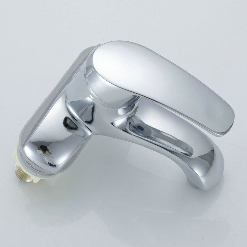 Modern Kitchen Bar Faucet Brass Lever Handles Low Profile Spray Kitchen Faucet Clearhalo 'Home Improvement' 'home_improvement' 'home_improvement_kitchen_faucets' 'Kitchen Faucets' 'Kitchen Remodel & Kitchen Fixtures' 'Kitchen Sinks & Faucet Components' 'kitchen_faucets' 6667222