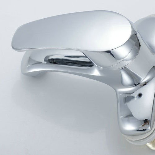 Modern Kitchen Bar Faucet Brass Lever Handles Low Profile Spray Kitchen Faucet Clearhalo 'Home Improvement' 'home_improvement' 'home_improvement_kitchen_faucets' 'Kitchen Faucets' 'Kitchen Remodel & Kitchen Fixtures' 'Kitchen Sinks & Faucet Components' 'kitchen_faucets' 6667227