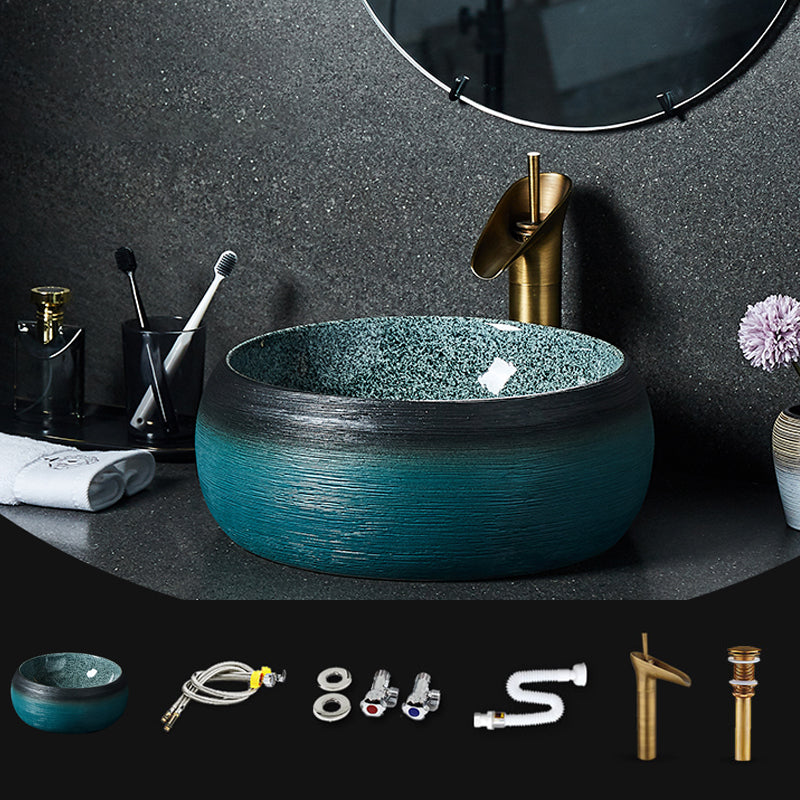 Traditional Vessel Sink Vitreous China Oval with Pop-Up Drain Bathroom Sink 15.7"L x 15.7"W x 5.9"H Sink with Faucet Clearhalo 'Bathroom Remodel & Bathroom Fixtures' 'Bathroom Sinks & Faucet Components' 'Bathroom Sinks' 'bathroom_sink' 'Home Improvement' 'home_improvement' 'home_improvement_bathroom_sink' 6667534