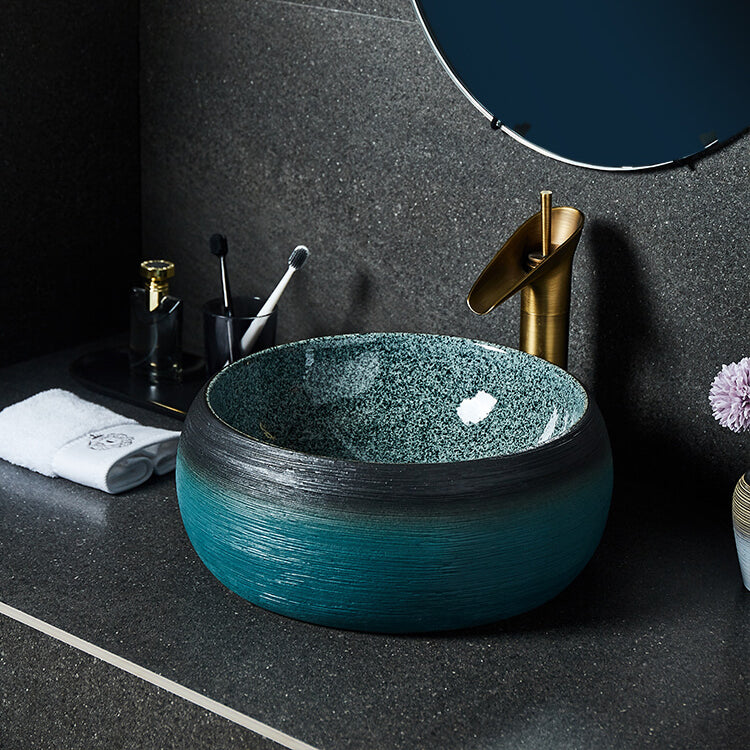 Traditional Vessel Sink Vitreous China Oval with Pop-Up Drain Bathroom Sink 15.7"L x 15.7"W x 5.9"H Sink Clearhalo 'Bathroom Remodel & Bathroom Fixtures' 'Bathroom Sinks & Faucet Components' 'Bathroom Sinks' 'bathroom_sink' 'Home Improvement' 'home_improvement' 'home_improvement_bathroom_sink' 6667545