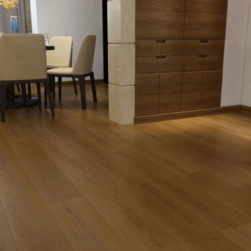 Classic Wood Laminate Floor Water-Resistant Click Lock Laminate Flooring Brown Clearhalo 'Flooring 'Home Improvement' 'home_improvement' 'home_improvement_laminate_flooring' 'Laminate Flooring' 'laminate_flooring' Walls and Ceiling' 6668082