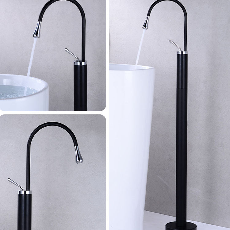 Modern Floor Mounted Single Handle Freestanding Tub Filler Metal Freestanding Faucet Clearhalo 'Bathroom Remodel & Bathroom Fixtures' 'Bathtub Faucets' 'bathtub_faucets' 'Home Improvement' 'home_improvement' 'home_improvement_bathtub_faucets' 6668216