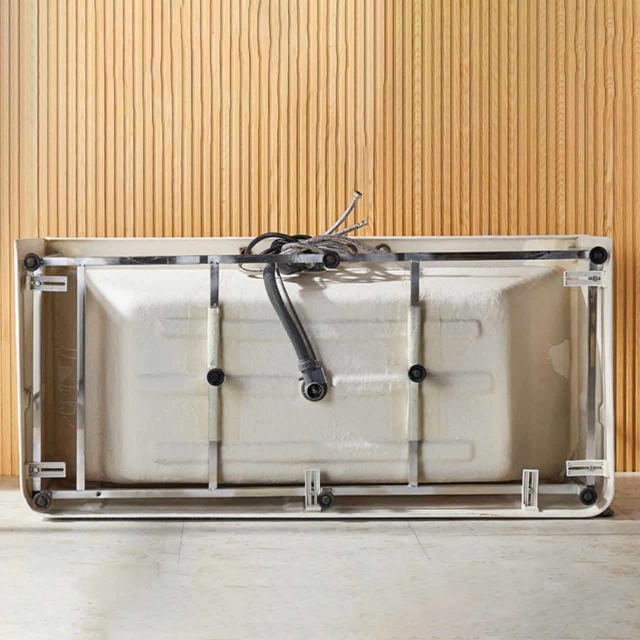 Modern Acrylic Rectangle Bathtub White Back to Wall with Drain Bath Tub Clearhalo 'Bathroom Remodel & Bathroom Fixtures' 'Bathtubs' 'Home Improvement' 'home_improvement' 'home_improvement_bathtubs' 'Showers & Bathtubs' 6676721