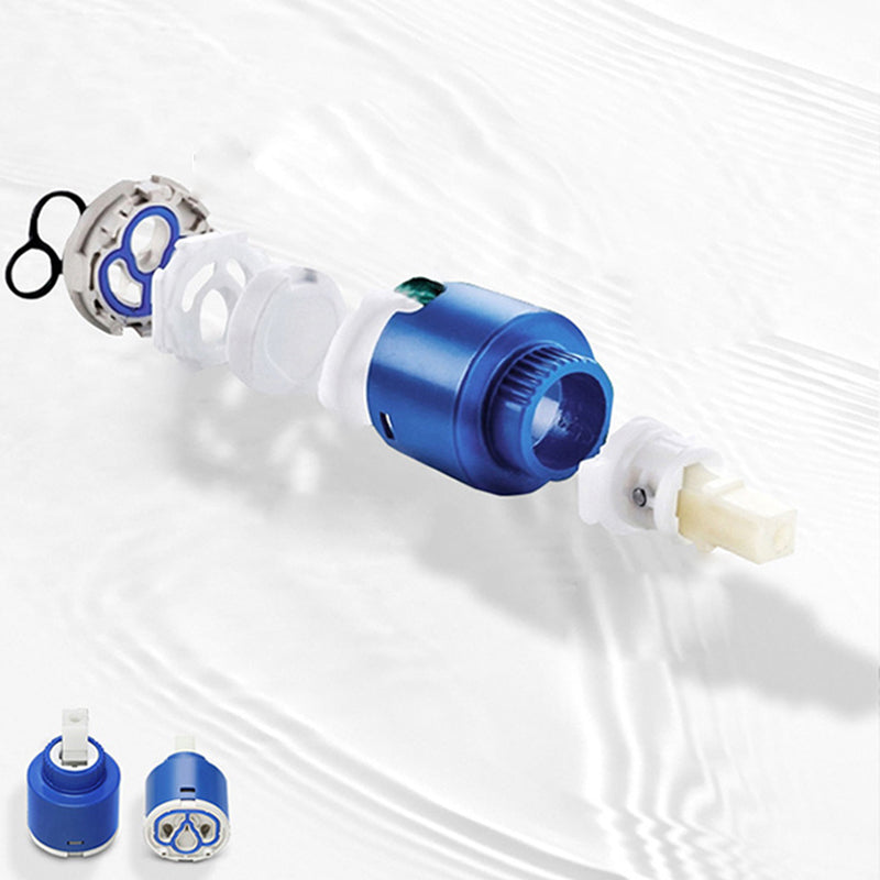 Contemporary Kitchen Faucet Copper 1-Handle High Arc Retractable Kitchen Faucet Clearhalo 'Home Improvement' 'home_improvement' 'home_improvement_kitchen_faucets' 'Kitchen Faucets' 'Kitchen Remodel & Kitchen Fixtures' 'Kitchen Sinks & Faucet Components' 'kitchen_faucets' 6680946