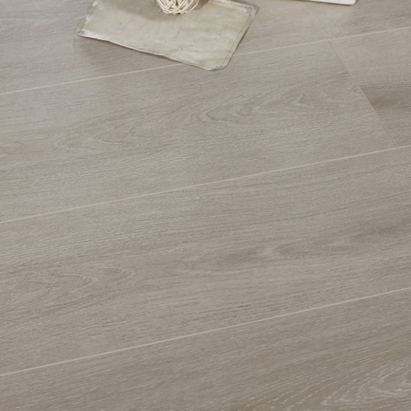 Living Room Indoor Laminate Floor Wooden Slip Resistant Laminate Floor Silver Clearhalo 'Flooring 'Home Improvement' 'home_improvement' 'home_improvement_laminate_flooring' 'Laminate Flooring' 'laminate_flooring' Walls and Ceiling' 6682634