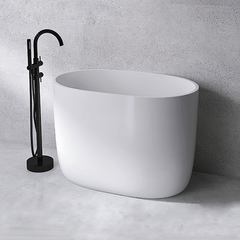 Modern Style Freestanding Bath Tub Acrylic Oval Bathtub in White Tub with Freestanding Tub Fillers Clearhalo 'Bathroom Remodel & Bathroom Fixtures' 'Bathtubs' 'Home Improvement' 'home_improvement' 'home_improvement_bathtubs' 'Showers & Bathtubs' 6688985