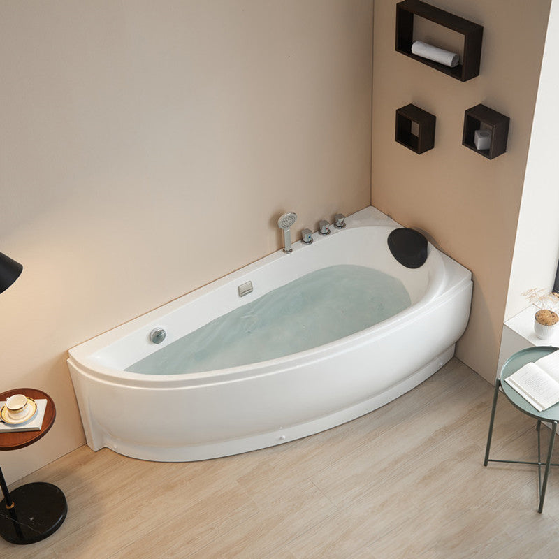 Modern Acrylic Corner Bathtub Soaking/Whirlpool Back to Wall Bathtub Faucet Included Left Clearhalo 'Bathroom Remodel & Bathroom Fixtures' 'Bathtubs' 'Home Improvement' 'home_improvement' 'home_improvement_bathtubs' 'Showers & Bathtubs' 6689055