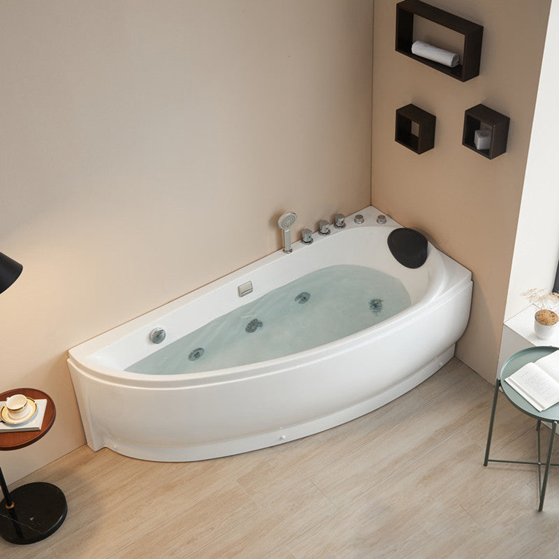 Modern Acrylic Corner Bathtub Soaking/Whirlpool Back to Wall Bathtub Massage Left Clearhalo 'Bathroom Remodel & Bathroom Fixtures' 'Bathtubs' 'Home Improvement' 'home_improvement' 'home_improvement_bathtubs' 'Showers & Bathtubs' 6689059