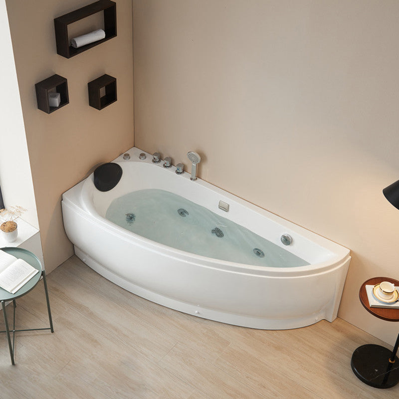Modern Acrylic Corner Bathtub Soaking/Whirlpool Back to Wall Bathtub Massage Right Clearhalo 'Bathroom Remodel & Bathroom Fixtures' 'Bathtubs' 'Home Improvement' 'home_improvement' 'home_improvement_bathtubs' 'Showers & Bathtubs' 6689061