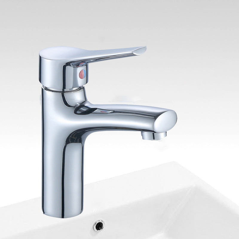 Single Hole Lavatory Faucet Lever Handle 1 Hole Faucet for Bathroom Silver 7.1" Clearhalo 'Bathroom Remodel & Bathroom Fixtures' 'Bathroom Sink Faucets' 'Bathroom Sinks & Faucet Components' 'bathroom_sink_faucets' 'Home Improvement' 'home_improvement' 'home_improvement_bathroom_sink_faucets' 6694021