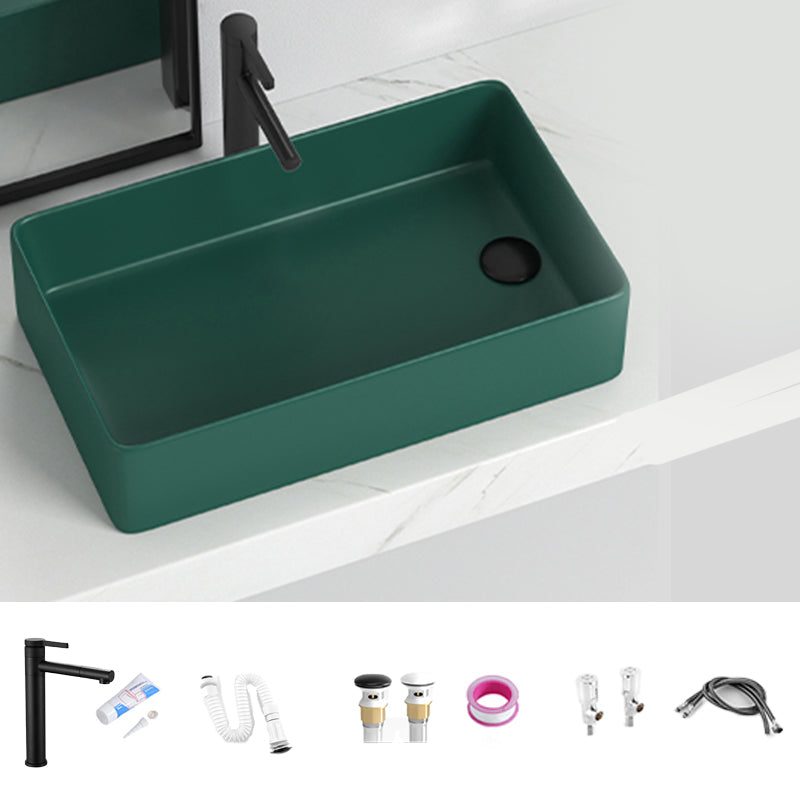 Modern Style Bathroom Sink Stainless Steel Rectangle Bathroom Sink Green 22"L x 13"W x 6"H Sink with Faucet Clearhalo 'Bathroom Remodel & Bathroom Fixtures' 'Bathroom Sinks & Faucet Components' 'Bathroom Sinks' 'bathroom_sink' 'Home Improvement' 'home_improvement' 'home_improvement_bathroom_sink' 6694794