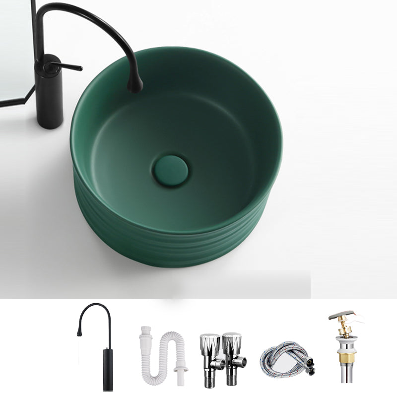 Modern Vessel Bathroom Sink Circular Porcelain with Pop-Up Drain Vessel Sink Green Gooseneck Faucet Sink with Faucet Clearhalo 'Bathroom Remodel & Bathroom Fixtures' 'Bathroom Sinks & Faucet Components' 'Bathroom Sinks' 'bathroom_sink' 'Home Improvement' 'home_improvement' 'home_improvement_bathroom_sink' 6694829