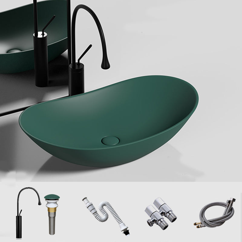 Modern Vessel Bathroom Sink Oval Porcelain with Basin and Faucet Wash Stand Green Sink with Faucet Clearhalo 'Bathroom Remodel & Bathroom Fixtures' 'Bathroom Sinks & Faucet Components' 'Bathroom Sinks' 'bathroom_sink' 'Home Improvement' 'home_improvement' 'home_improvement_bathroom_sink' 6694866