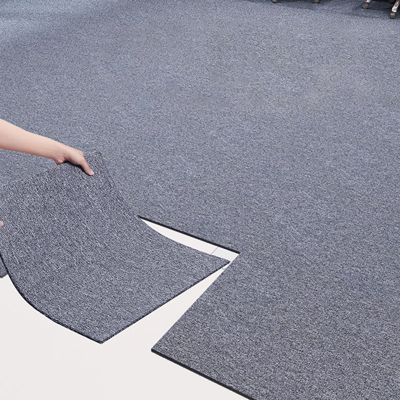 Carpet Tile Non-Skid Fade Resistant Solid Color Self Peel and Stick Carpet Tiles Dark Gray Clearhalo 'Carpet Tiles & Carpet Squares' 'carpet_tiles_carpet_squares' 'Flooring 'Home Improvement' 'home_improvement' 'home_improvement_carpet_tiles_carpet_squares' Walls and Ceiling' 6695528