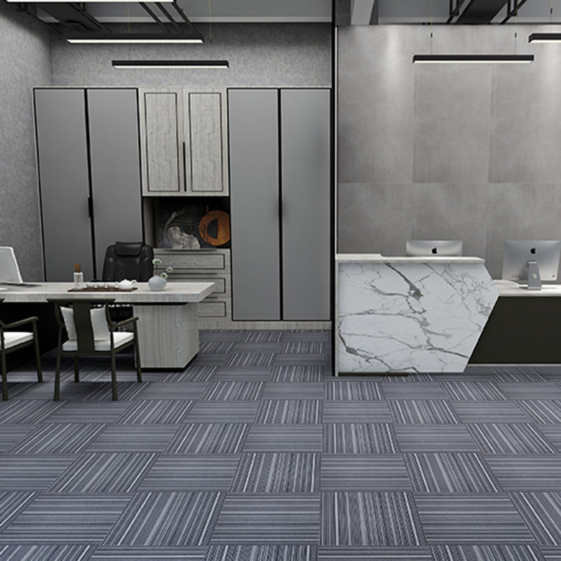 Carpet Tile Fade Resistant Solid Color Self Peel and Stick Carpet Tiles Living Room Grey 200-Piece Set Asphalt Clearhalo 'Carpet Tiles & Carpet Squares' 'carpet_tiles_carpet_squares' 'Flooring 'Home Improvement' 'home_improvement' 'home_improvement_carpet_tiles_carpet_squares' Walls and Ceiling' 6695545