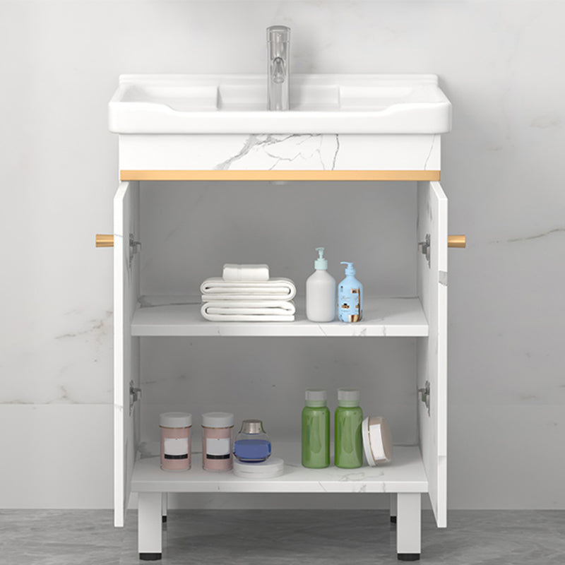 Rectangle Vanity Set White Single Sink Mirror Freestanding Bathroom Vanity with Door Clearhalo 'Bathroom Remodel & Bathroom Fixtures' 'Bathroom Vanities' 'bathroom_vanities' 'Home Improvement' 'home_improvement' 'home_improvement_bathroom_vanities' 6713989