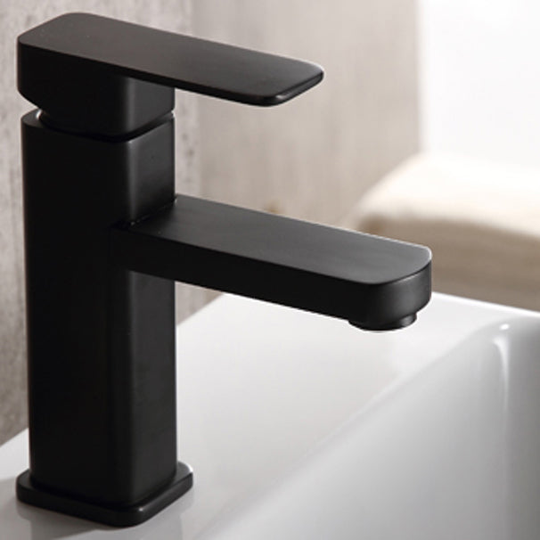 Modern Bathroom Sink Square Ceramic 1-Hole Overflow Sink with Faucet Clearhalo 'Bathroom Remodel & Bathroom Fixtures' 'Bathroom Sinks & Faucet Components' 'Bathroom Sinks' 'bathroom_sink' 'Home Improvement' 'home_improvement' 'home_improvement_bathroom_sink' 6727543