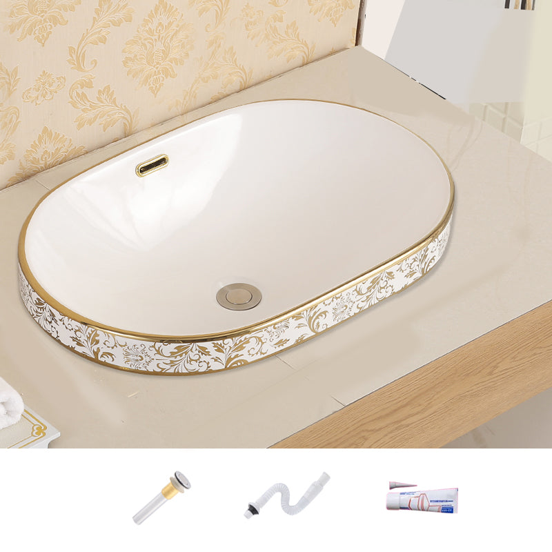 Traditional Bathroom Sink Porcelain Oval-Shape Vessel Bathroom Sink with Pop-Up Drain 23.6"L x 15.7"W x 8.3"H None Sink Clearhalo 'Bathroom Remodel & Bathroom Fixtures' 'Bathroom Sinks & Faucet Components' 'Bathroom Sinks' 'bathroom_sink' 'Home Improvement' 'home_improvement' 'home_improvement_bathroom_sink' 6727613
