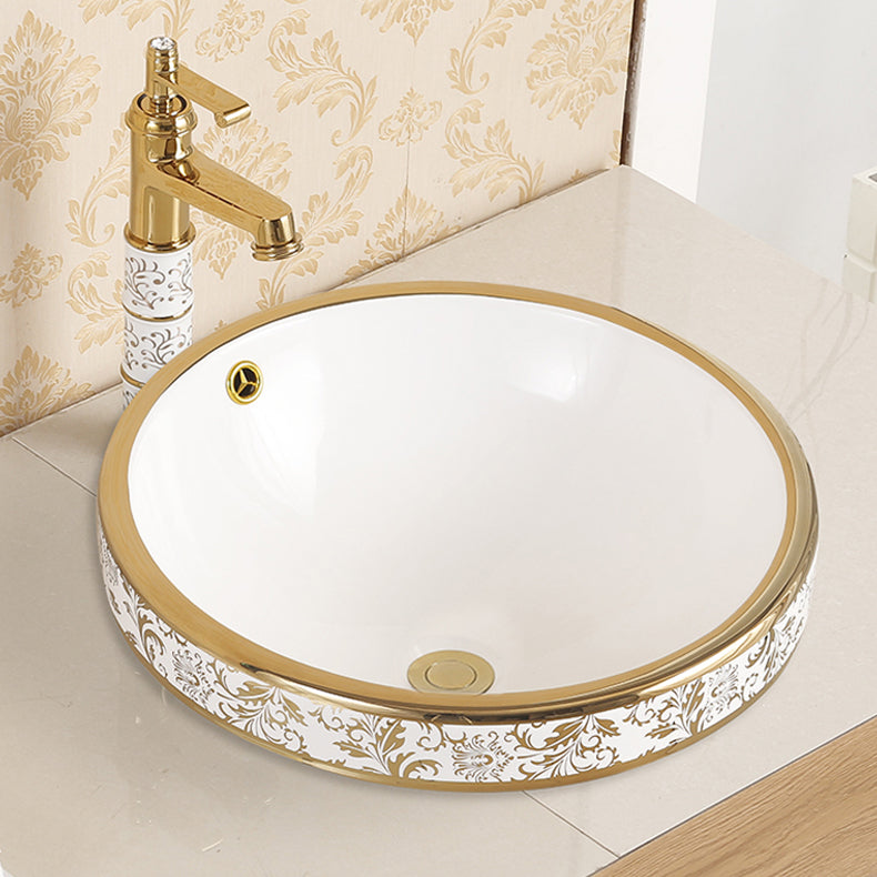 Traditional Bathroom Sink Porcelain Oval-Shape Vessel Bathroom Sink with Pop-Up Drain 18"L x 18"W x 8"H Cold and Hot Dual Control Faucet Sink with Faucet Clearhalo 'Bathroom Remodel & Bathroom Fixtures' 'Bathroom Sinks & Faucet Components' 'Bathroom Sinks' 'bathroom_sink' 'Home Improvement' 'home_improvement' 'home_improvement_bathroom_sink' 6727621